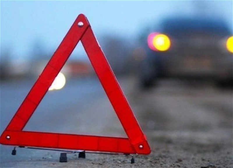 В ДТП в Агсу пострадало 4 человека