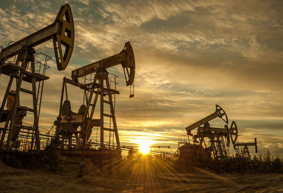 Нефть подешевела на мировых биржах