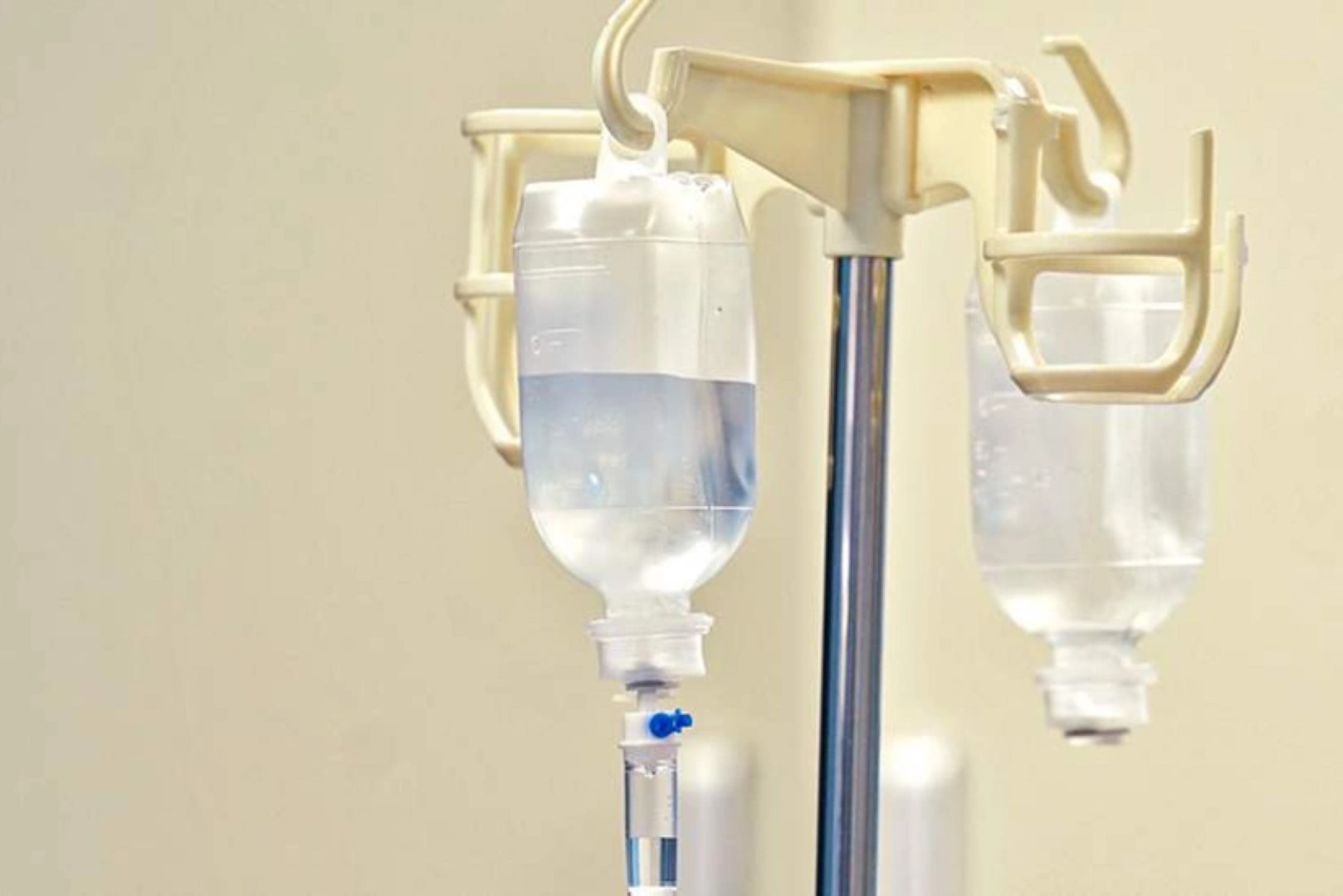 В Клинический медцентр в январе с отравлением поступили 85 человек, четверо скончались