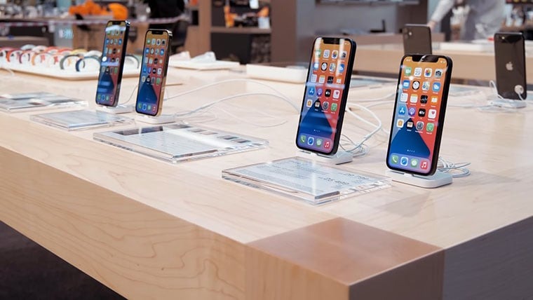 Один год - один телефон