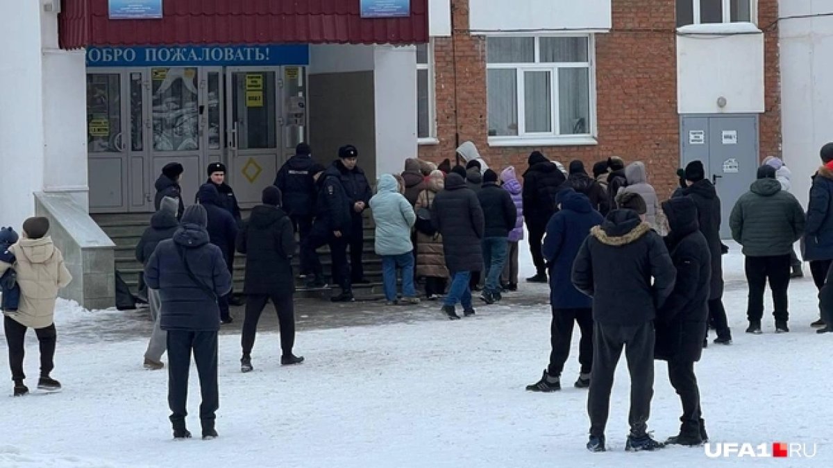 В России девятиклассник открыл стрельбу в школе