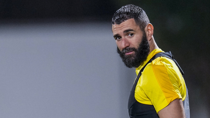 AFP: французский футболист Бензема перешел в "Аль-Хиляль"