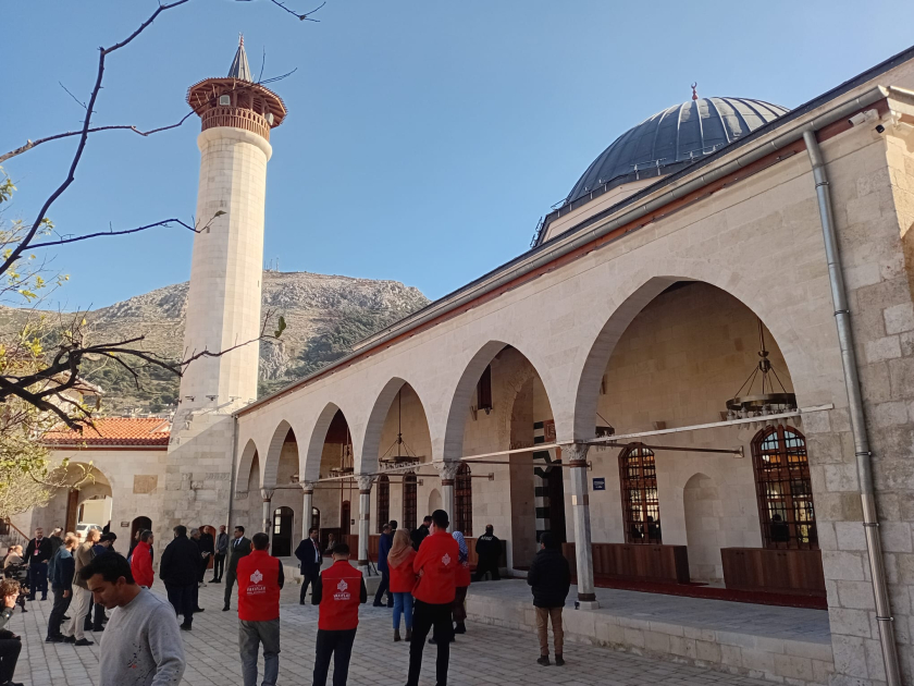 В Турции восстанавливают пострадавшие от землетрясения мечети и церкви