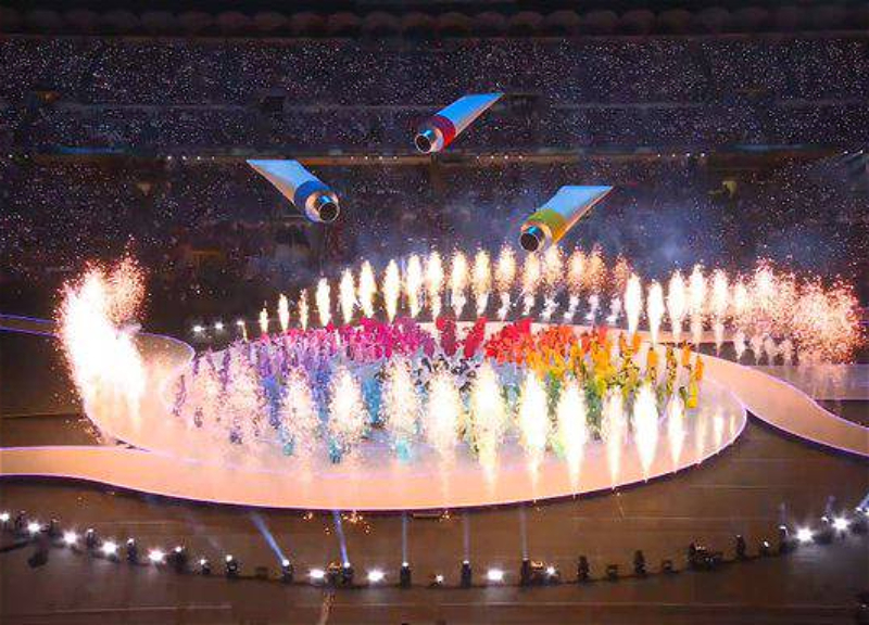 В Милане проходит церемония открытия XXV зимних Олимпийских игр