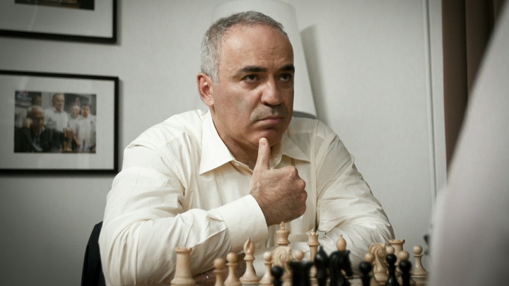 Каспаров несколько раз упоминается в файлах по делу Эпштейна