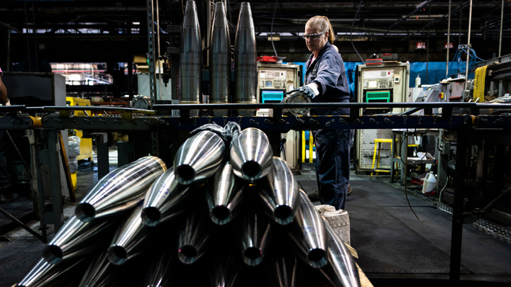 США намерены оштрафовать компании из-за задержек поставок боеприпасов Киеву