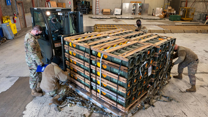 Госдеп США одобрил продажу Киеву запчастей для военной техники