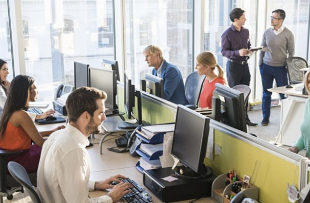 Чем опасна длительная работа за компьютером для суставов и нервов