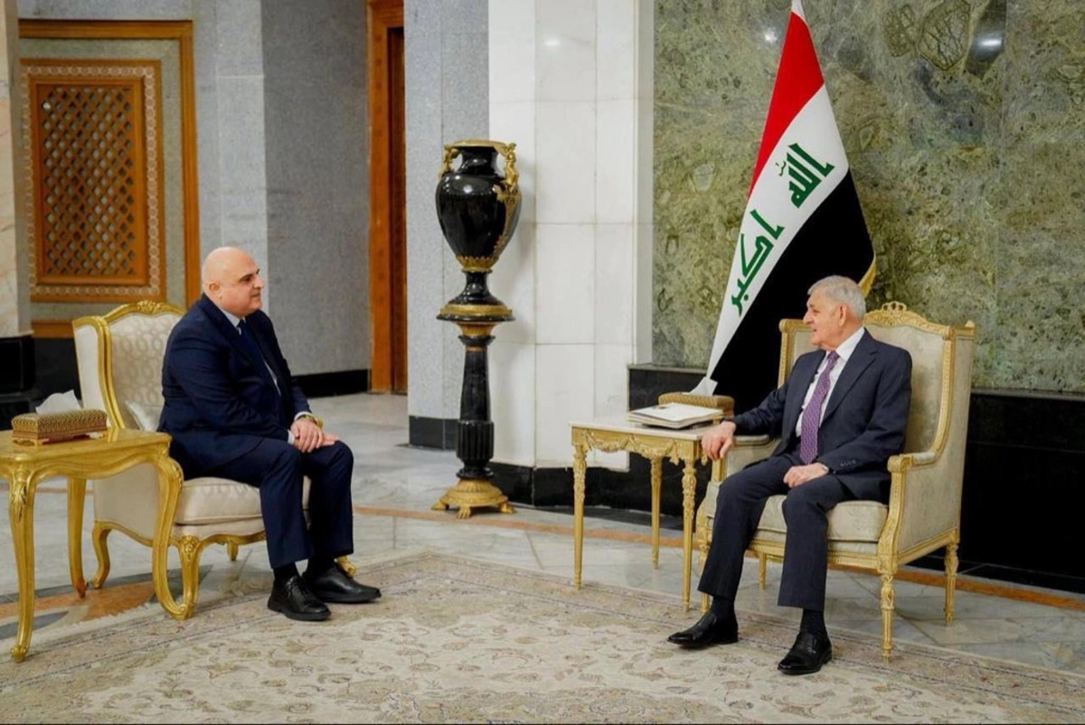 Посол Азербайджана вручил верительные грамоты президенту Ирака