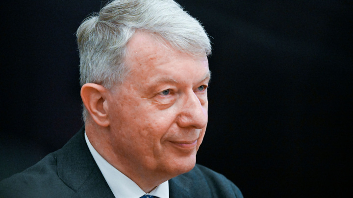 Евродепутат Картайзер рассказал, что Евросоюз мечтает о смене власти в Москве