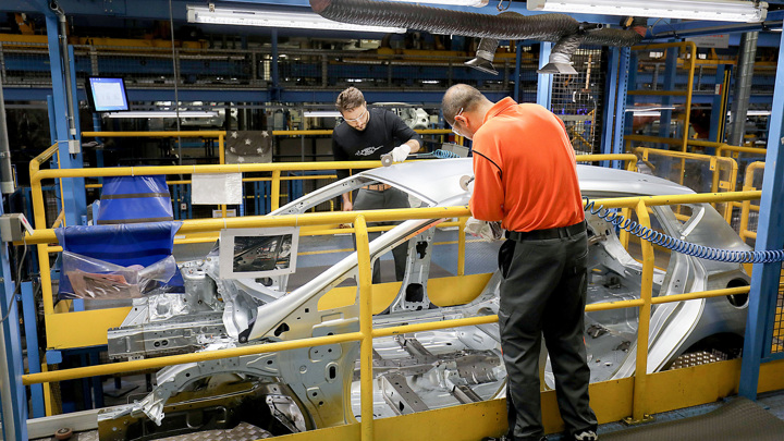 ЕС сократил импорт легковых машин из США до минимума с 2022 года