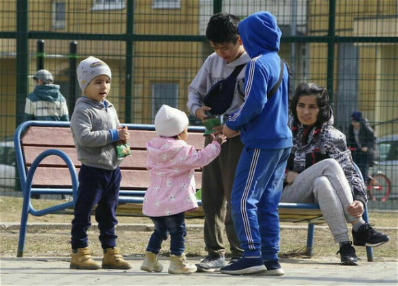 В России мигрантов обяжут платить налоги за детей