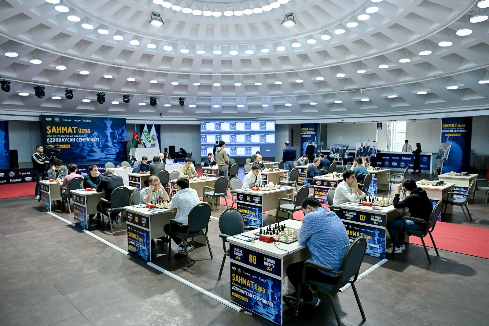 Интрига нарастает