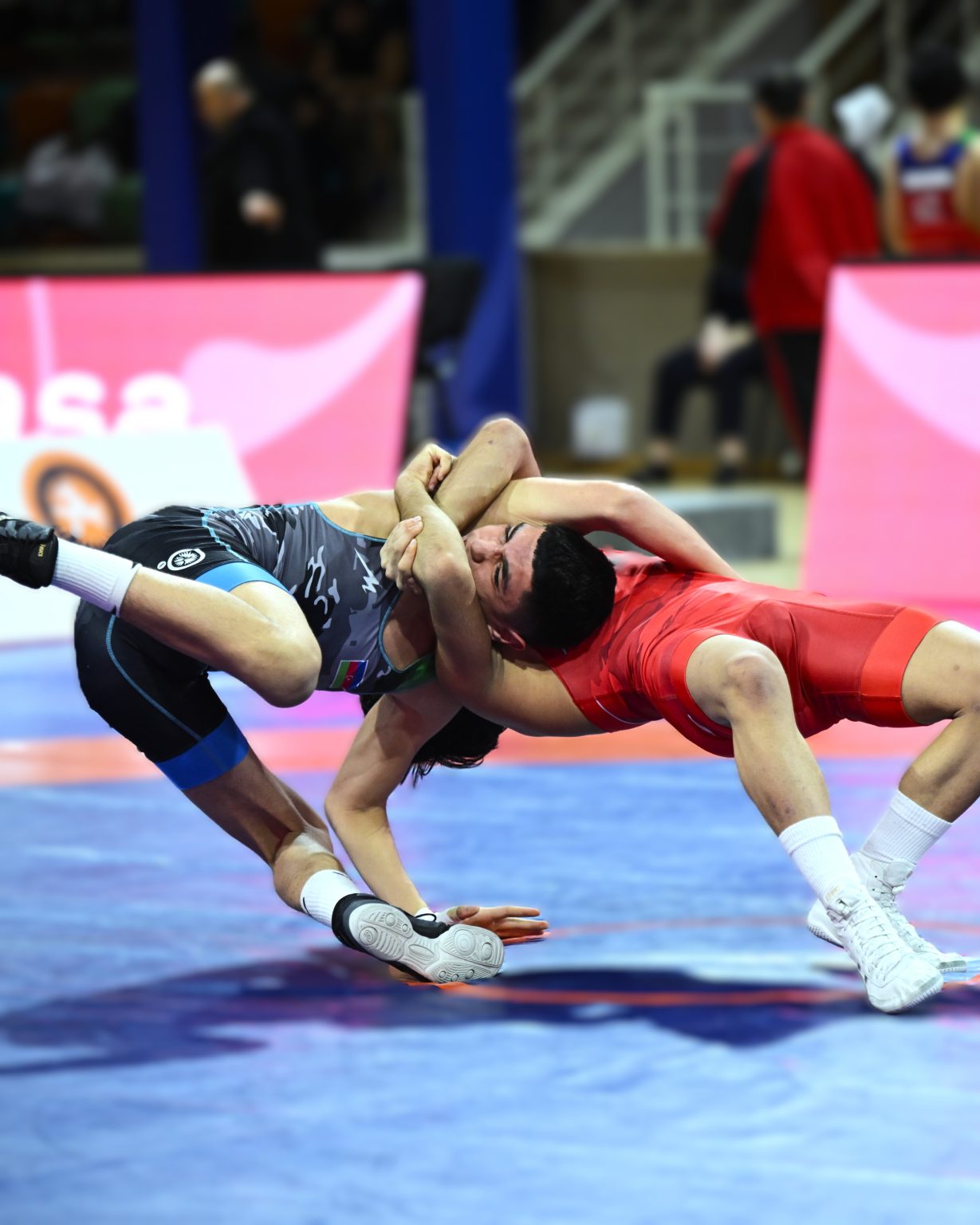 Когда атмосфера заряжена эмоциями 