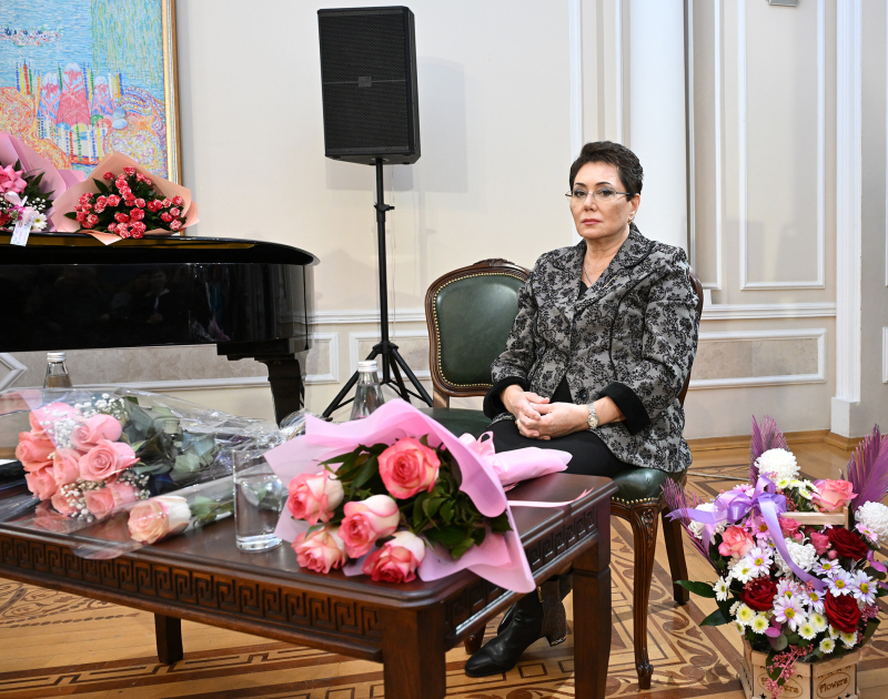 Состоялся творческий вечер Народного писателя Эльмиры Ахундовой