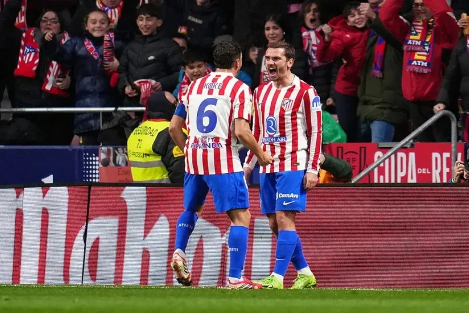 Мадридский &laquo;Атлетико&raquo; разгромил &laquo;Барселону&raquo; в полуфинале Кубка Испании