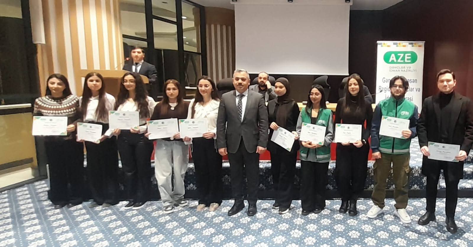 Вне объективов телекамер