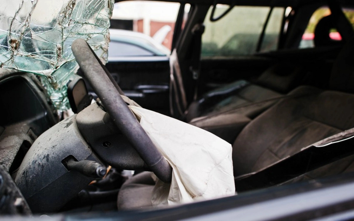 В Мингячевире водитель скончался за рулём микроавтобуса