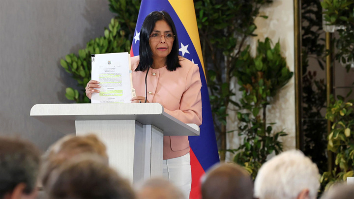 Делси Родригес заявила, что получила приглашение посетить США