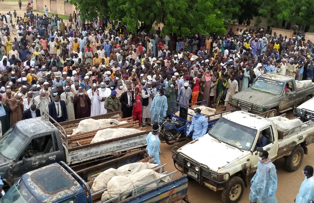 На западе Нигерии террористы убили 32 мирных жителя