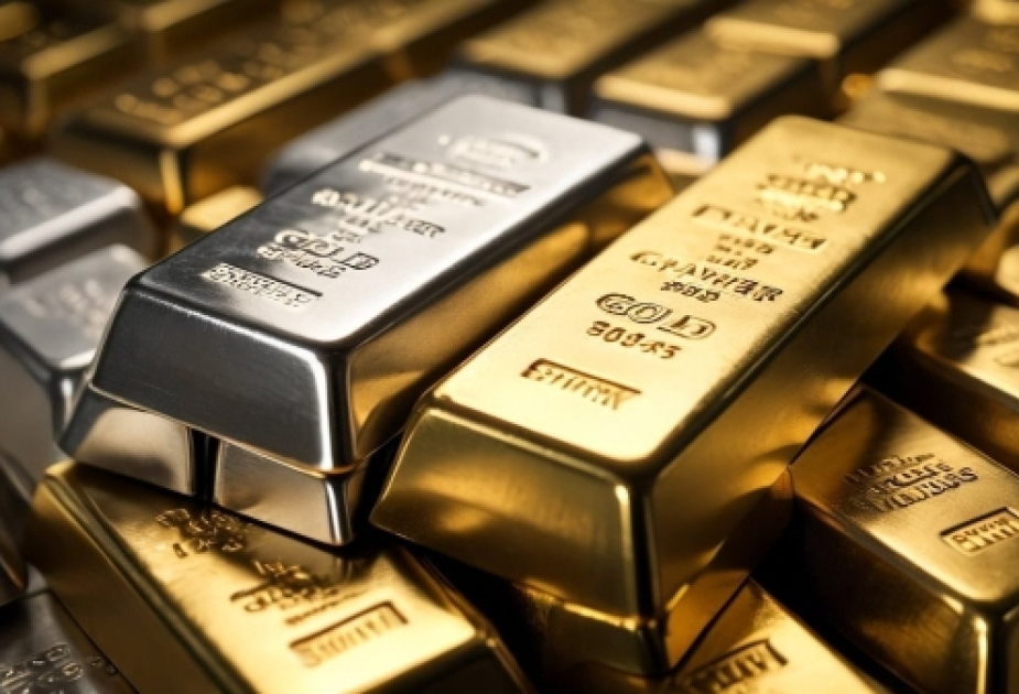 Золото и серебро подешевели на мировом рынке