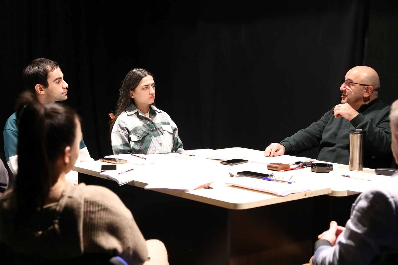 Театр абсурда в Баку