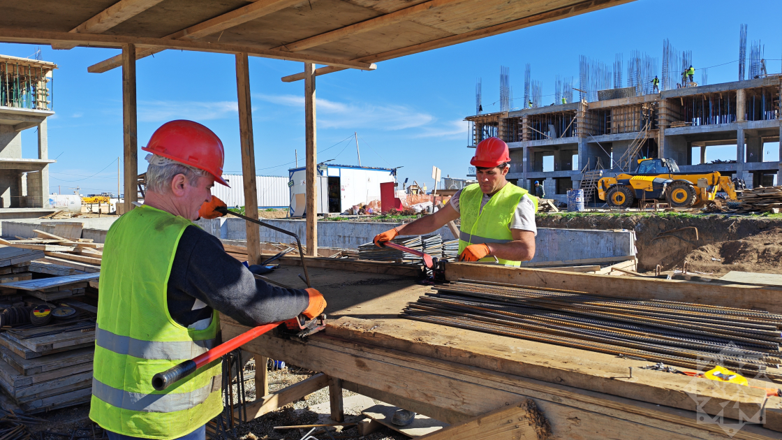 В городе Агдам в 5-м жилом комплексе строится 1074 квартиры