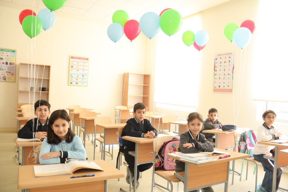 В Агдамской городской полной средней школе номер 1 начались занятия