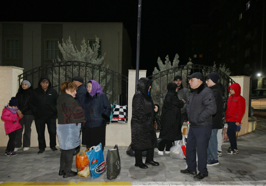 В город Агдам возвращается очередная группа бывших вынужденных переселенцев