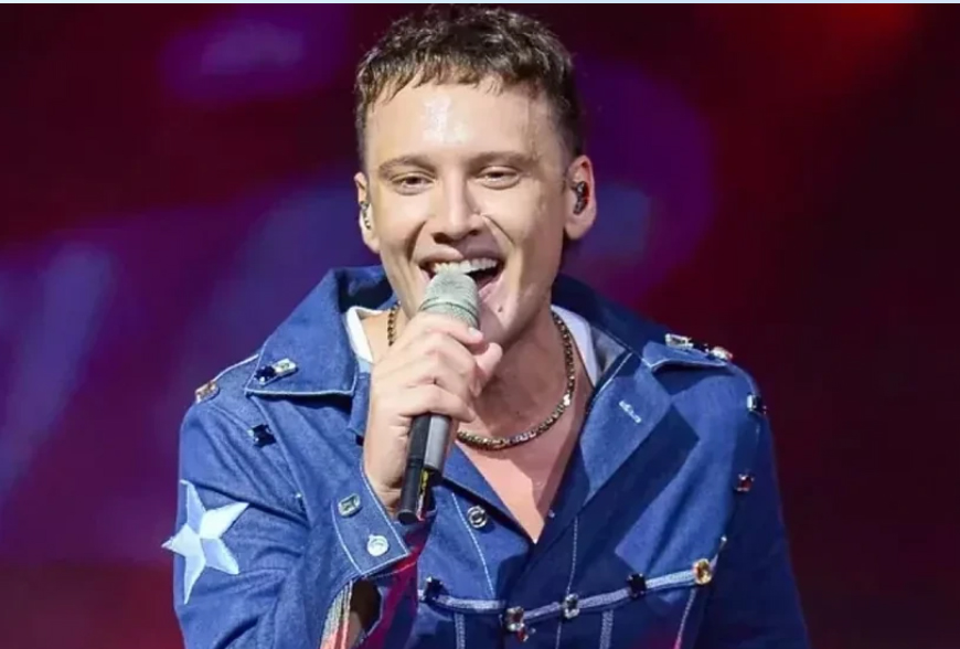 Популярного турецкого певца объявили в розыск