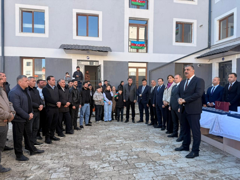 Бывшим вынужденным переселенцам, переехавшим в Ходжавенд, вручены ключи от их домов