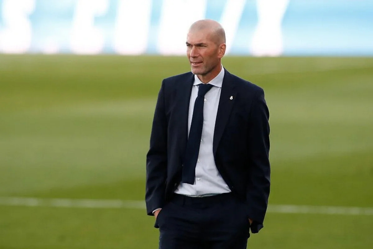 Фабрицио Романо назвал вероятное следующее место работы Зинедина Зидана