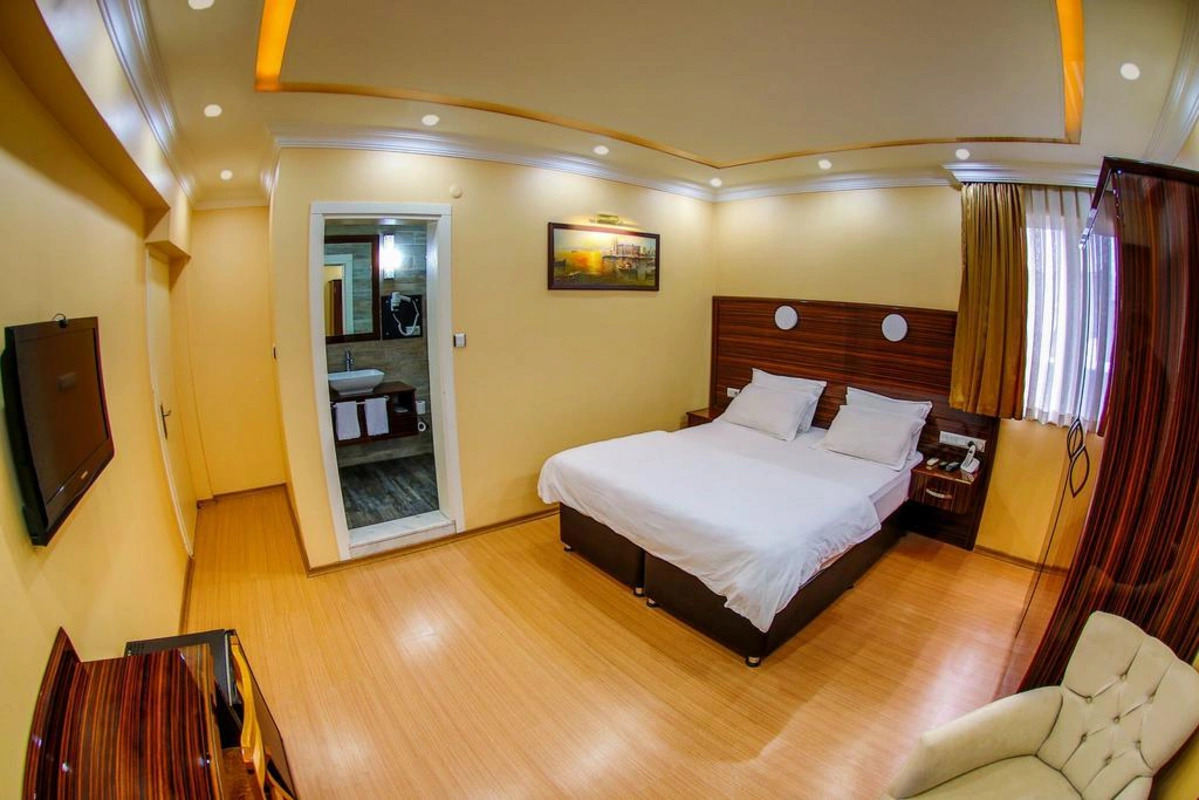 В Баку 29-летний мужчина скончался в отеле