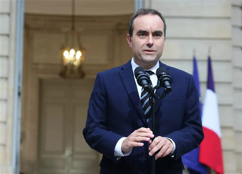 Во Франции отложили обновление кабмина