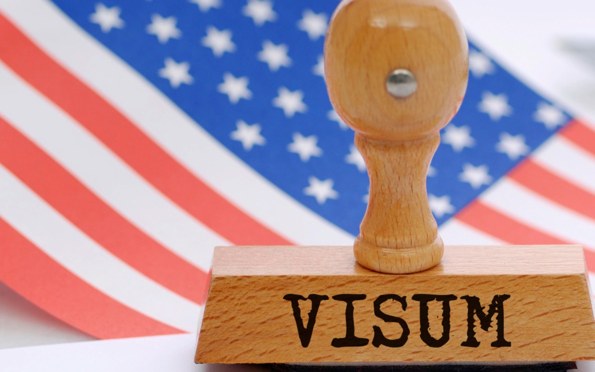 Из-за непредсказуемой политики Трампа США недосчитались 11 млн туристов