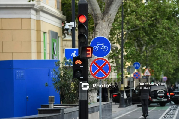 Остановка запрещена: бакинские автомобилисты недовольны штрафами и правилами