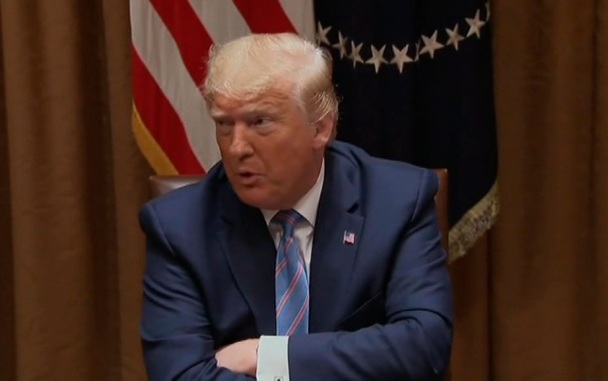 Трамп пообещал опубликовать секретную информацию Пентагона об инопланетянах