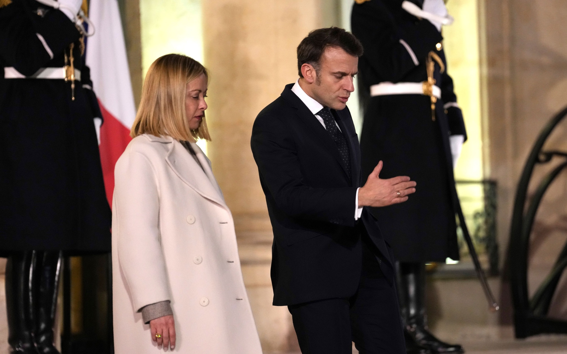 Мелони и Макрон отложили двусторонний саммит до середины июня