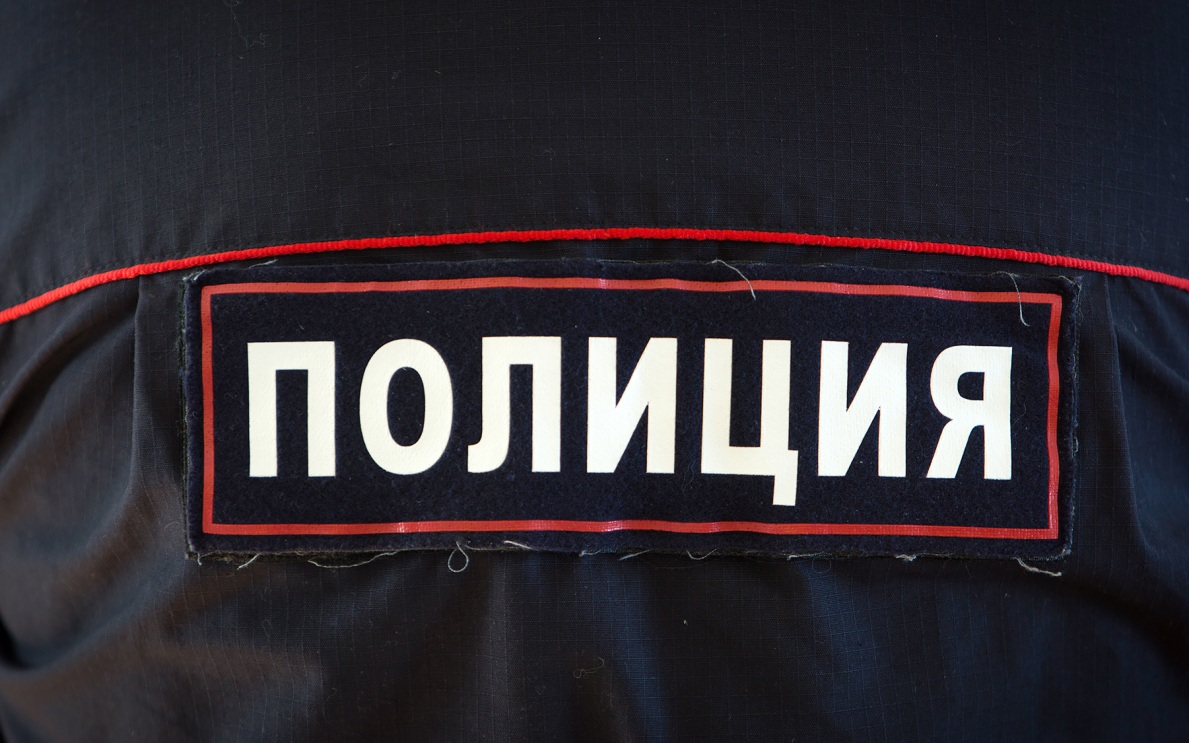 Петербуржец с муляжом гранаты требовал от руководства магазина пельмени и водку