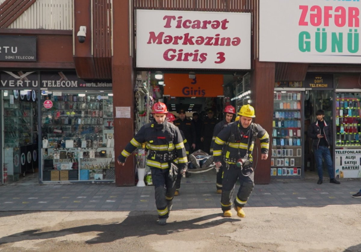 Учения пожарных на бакинском &laquo;Велотреке&raquo;