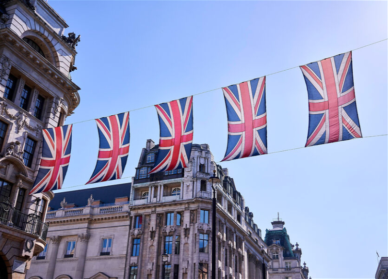 Лондон принял крупнейший пакет санкций против России