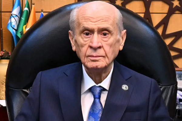 Бахчели требует определить статус Оджалана