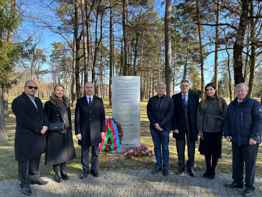В мемориально-парковом комплексе &laquo;Добрава&raquo; почтена память жертв Ходжалинского геноцида