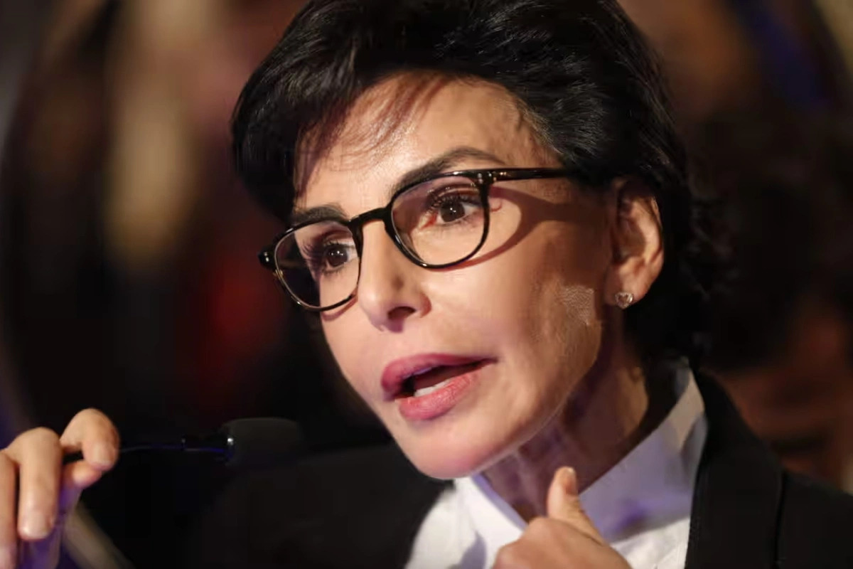 СМИ: министр культуры Франции подала в отставку