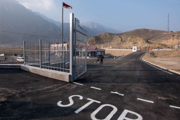 Иреван усиливает контроль