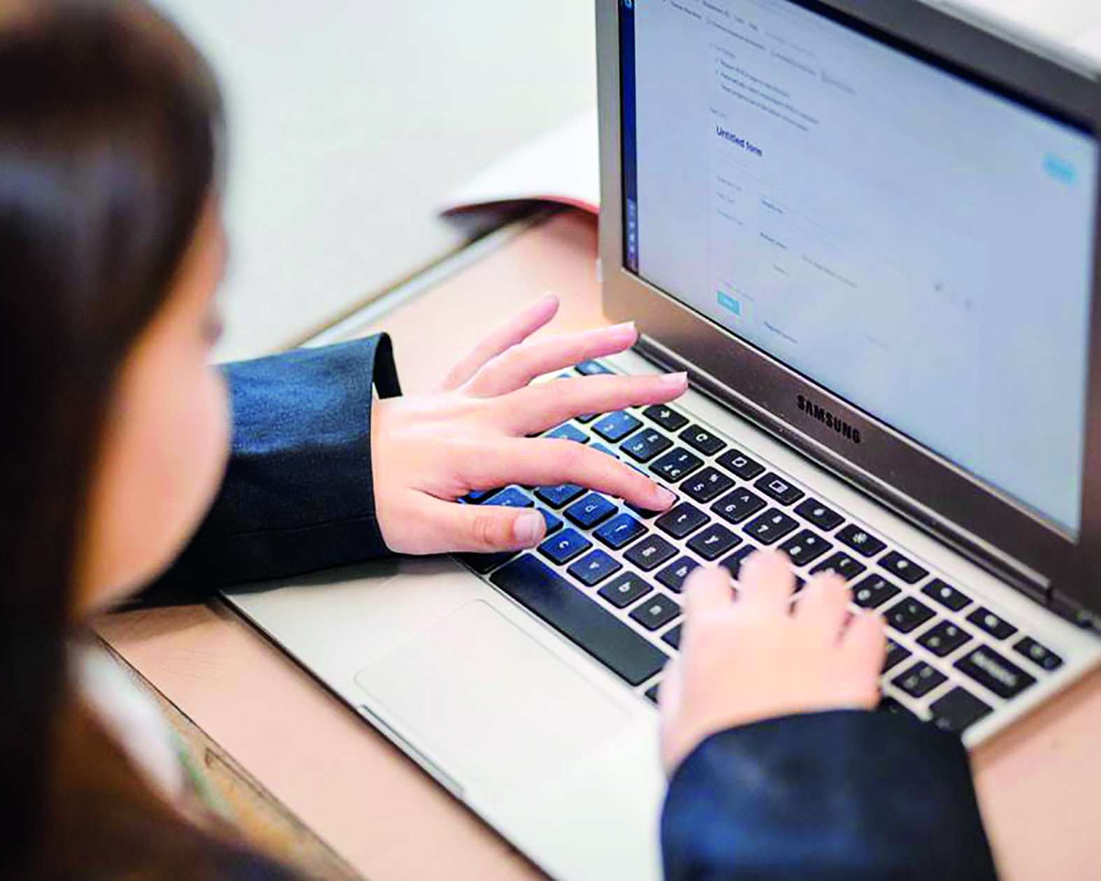 Суррогат реальности