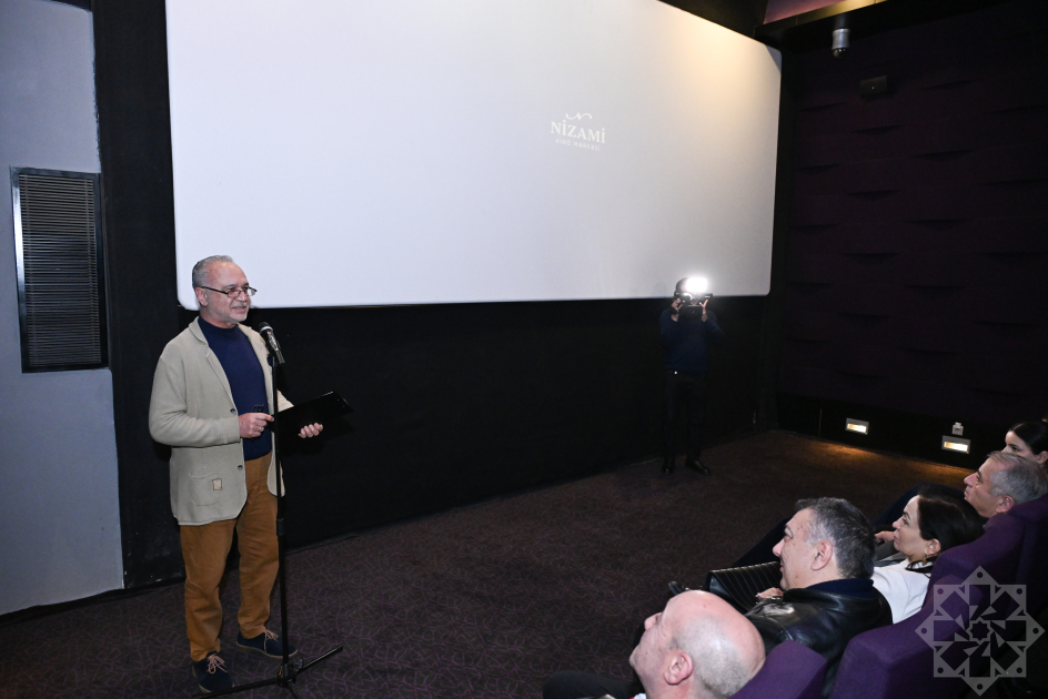 В Баку продемонстрирован фильм &laquo;По следам одного визита - США&raquo;