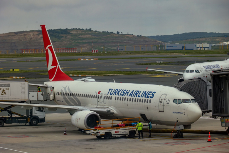 Авиарейсы из Стамбула в Тегеран отменены из-за опасений по поводу возможного удара