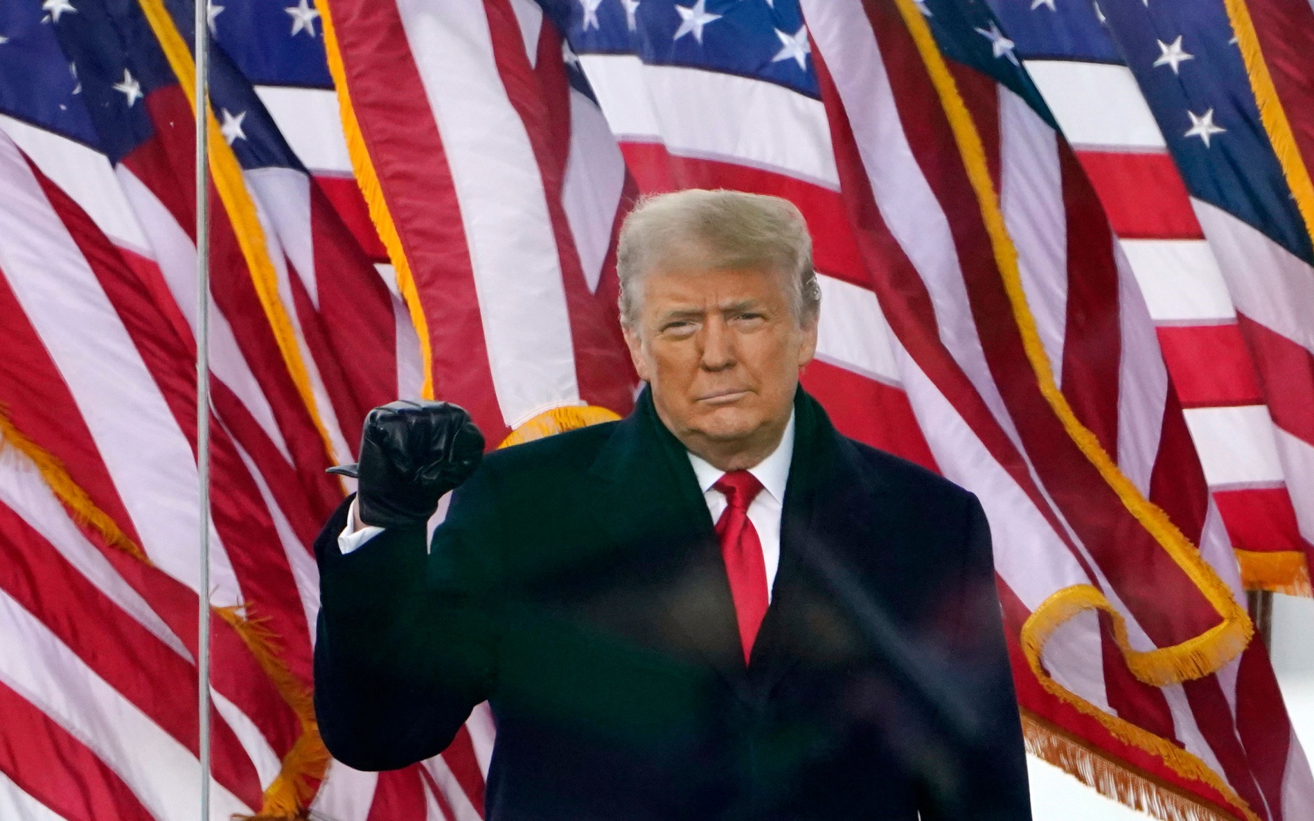 Трамп заявил, что хочет отменить санкции против России