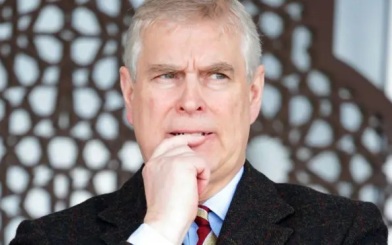 Глава Минфина Британии призвала экс-принца Эндрю вернуть растраченные деньги